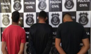 Polícia prende três suspeitos de roubar baterias de veículos da prefeitura de Nerópolis