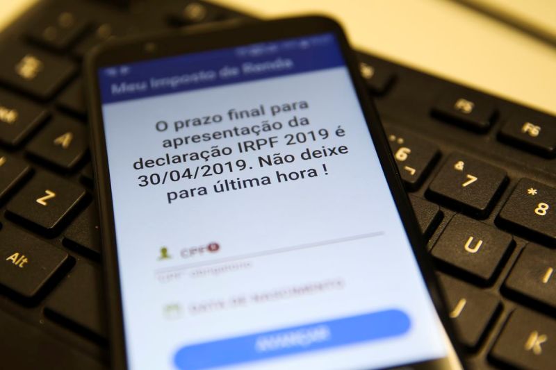 Contribuintes têm até hoje para entregar Imposto de Renda