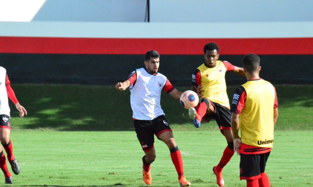 Moacir valoriza o Campeonato Goiano e diz que não é hora de falar da Série A