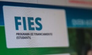 Fies oferece 93 mil vagas para financiamento estudantil em 2021