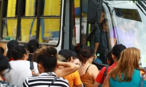 Estado pede que empresas de transporte coletivo aumentem frota de veículos