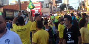 Manifestantes pedem aprovação da reforma da previdência e de 'pacote anticrime'