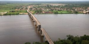 Bombeiros do Pará tentam encontrar vítimas de ponte que desabou