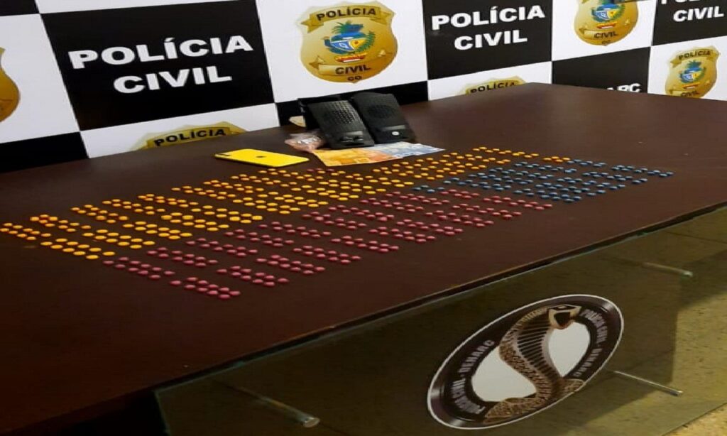 PC apreende 550 comprimidos de ecstasy em Três Ranchos