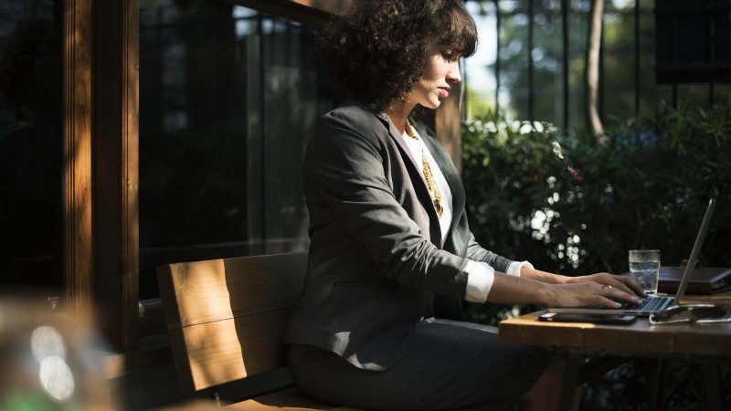 Desistência de buscar empregos é maior entre as mulheres