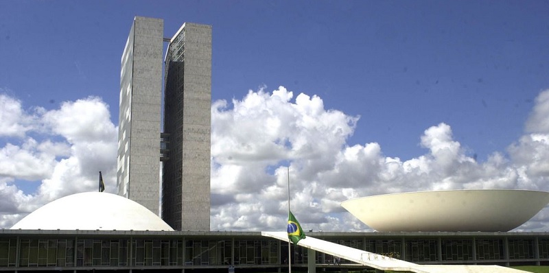 Carnaval dá 12 dias "de recesso" para deputados e senadores