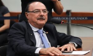 Deputado federal Zacharias Calil defende tratamento precoce para Covid-19