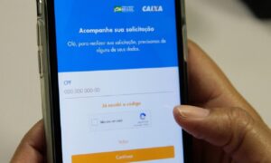 Mais de 12 milhões devem refazer cadastro do auxílio emergencial