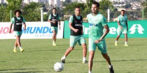 Em jogo de seis pontos