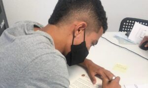 Grêmio Anápolis confirma empréstimo de jovem lateral ao Rio Ave