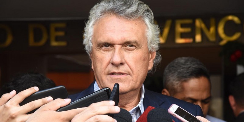 Caiado negocia com empresários e equipe de transição