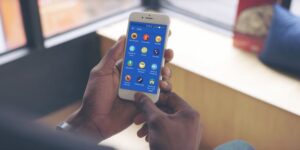 Linhas pós-pagas crescem 13