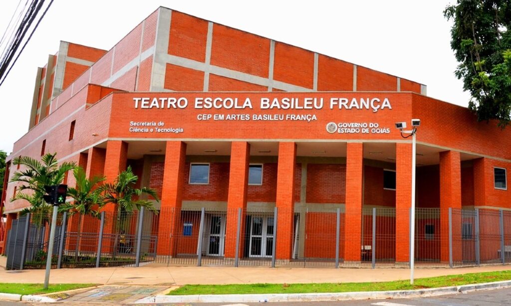 Circo do Basileu França lança projeto ‘O Que Te Move?’