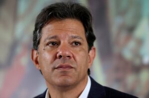 TSE arquiva investigação de crime eleitoral contra Haddad