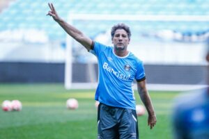 Grêmio acerta renovação com técnico Renato Gaúcho