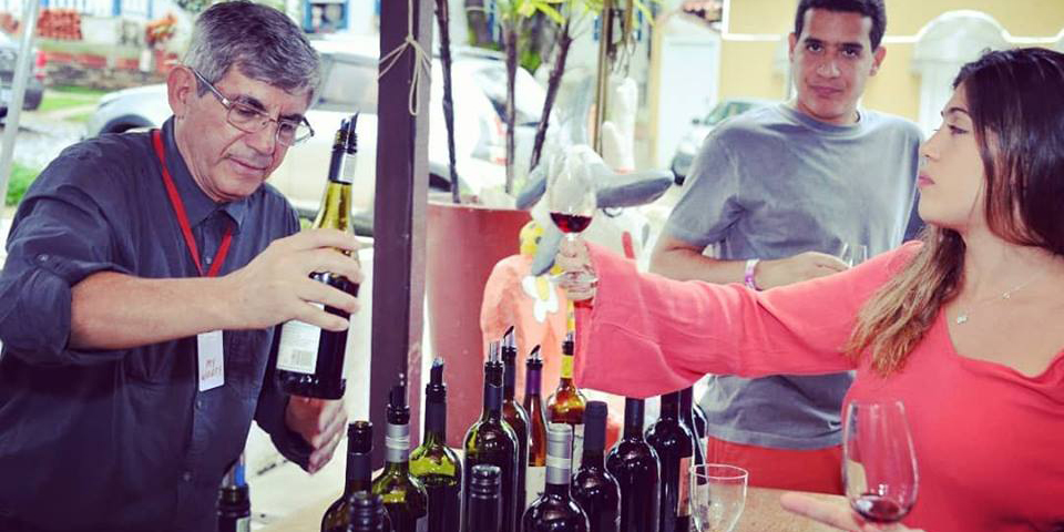 Feira itinerante de vinhos promete desmistificar o consumo da bebida na Capital