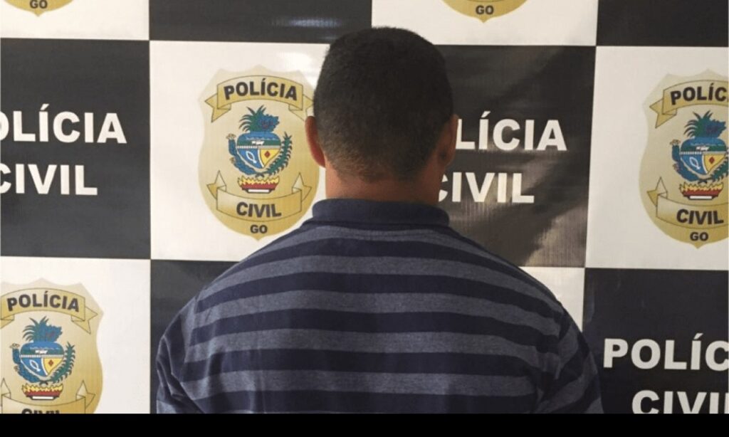 Pedreiro é preso suspeito de abusar sexualmente da enteada de 10 anos