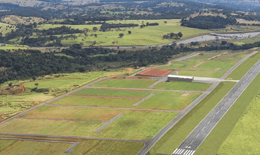 Ministério Público investiga irregularidades em obras do Aeroporto de Goianápolis