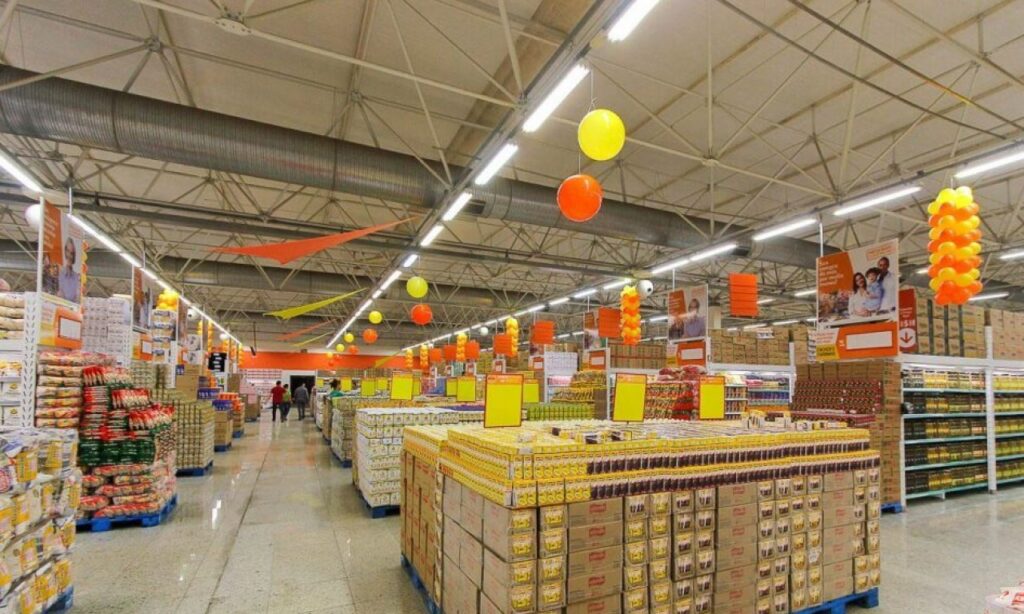 Supermercado abre vagas de empregos