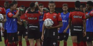 Atlético inicia semana de embate contra líder