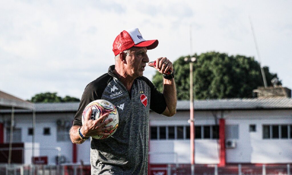 Acessos de 2020 e 2015 têm várias coincidências