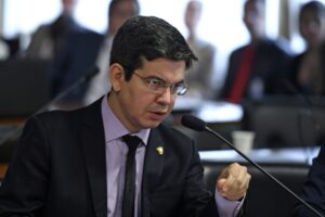 Senado pode vetar dispensa de vistos para entrar no Brasil