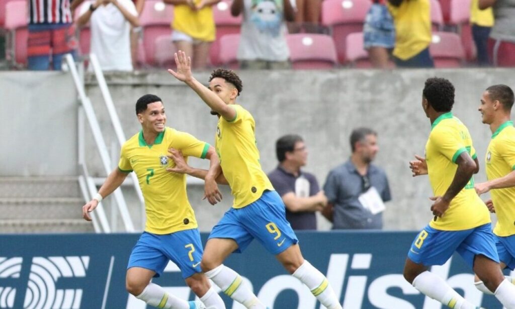 Matheus Cunha marca e Brasil garante vaga na final