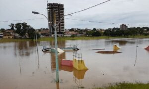 Partida entre Crac e Aparecidense é adiada por conta da forte chuva em Catalão