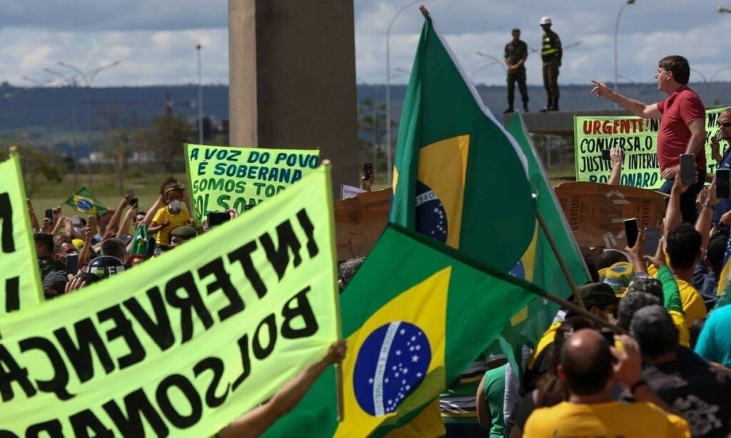 PGR pede ao STF apuração sobre atos contra a democracia