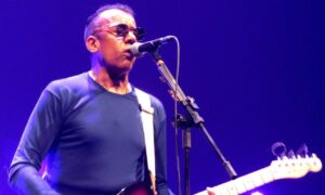 Jorge Ben Jor faz show em Goiânia hoje