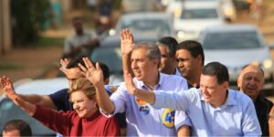 Em campanha de reeleição