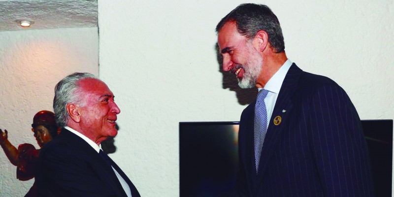 Michel Temer discute economia e turismo