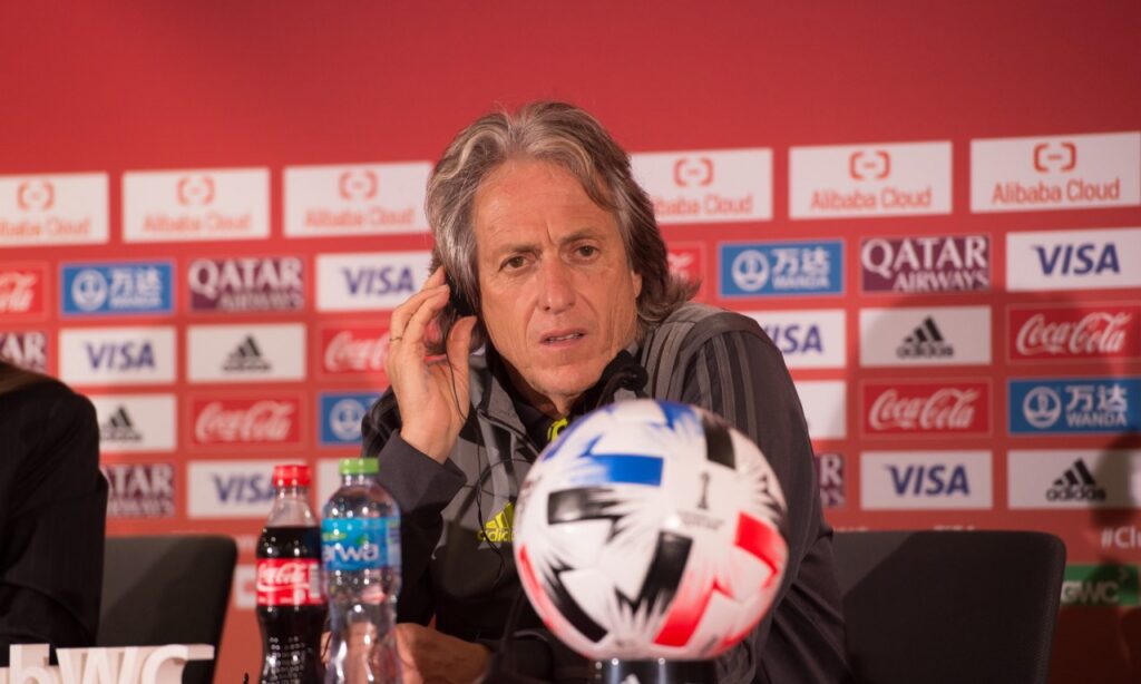 Jorge Jesus promete Flamengo ofensivo contra o Liverpool