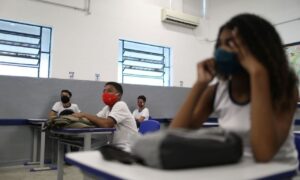 Metade dos pais não confia na segurança sanitária de escolas públicas