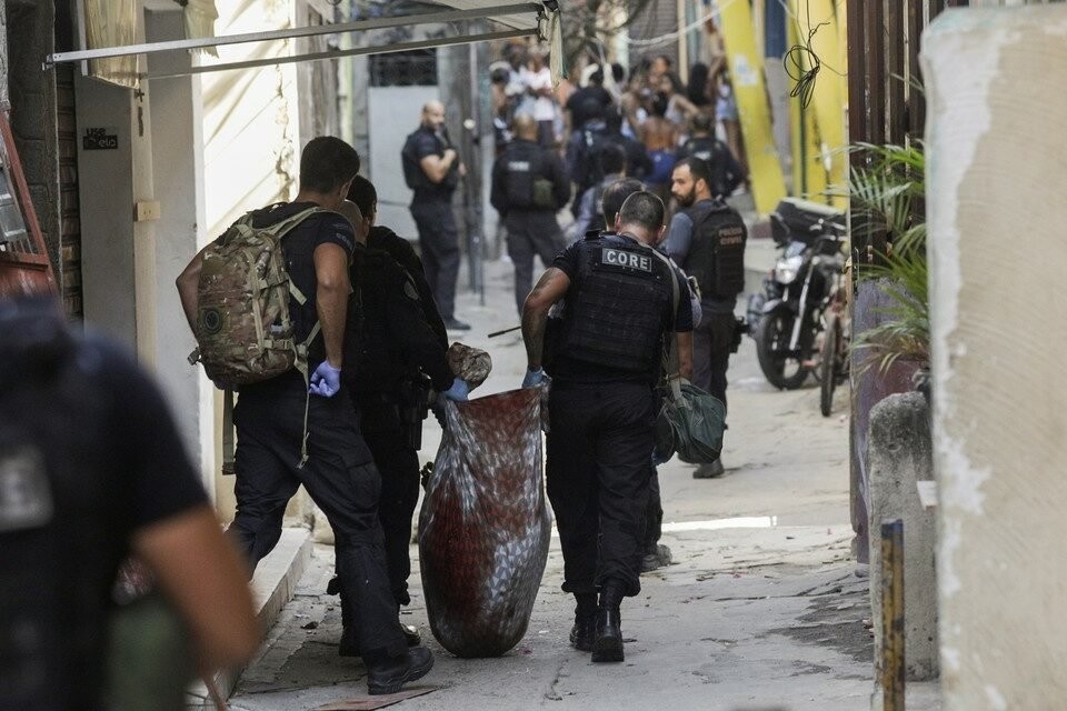 Número de mortos na favela do Jacarezinho sobe para 28