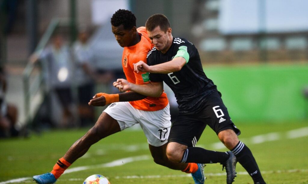 México elimina Holanda nos pênaltis e garante vaga na final