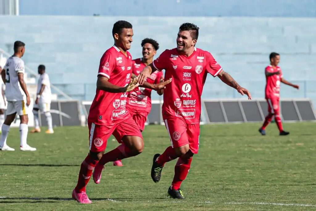 Anapolina goleia Aparecida e conquista primeira vitória na Divisão de Acesso