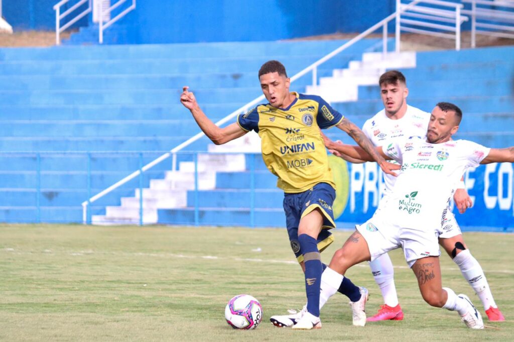Goianos iniciam Série D de maneiras diferentes