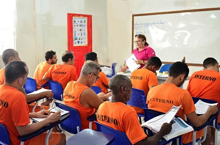 39 unidades prisionais aplicaram o ENEM para aproximadamente 600 detentos