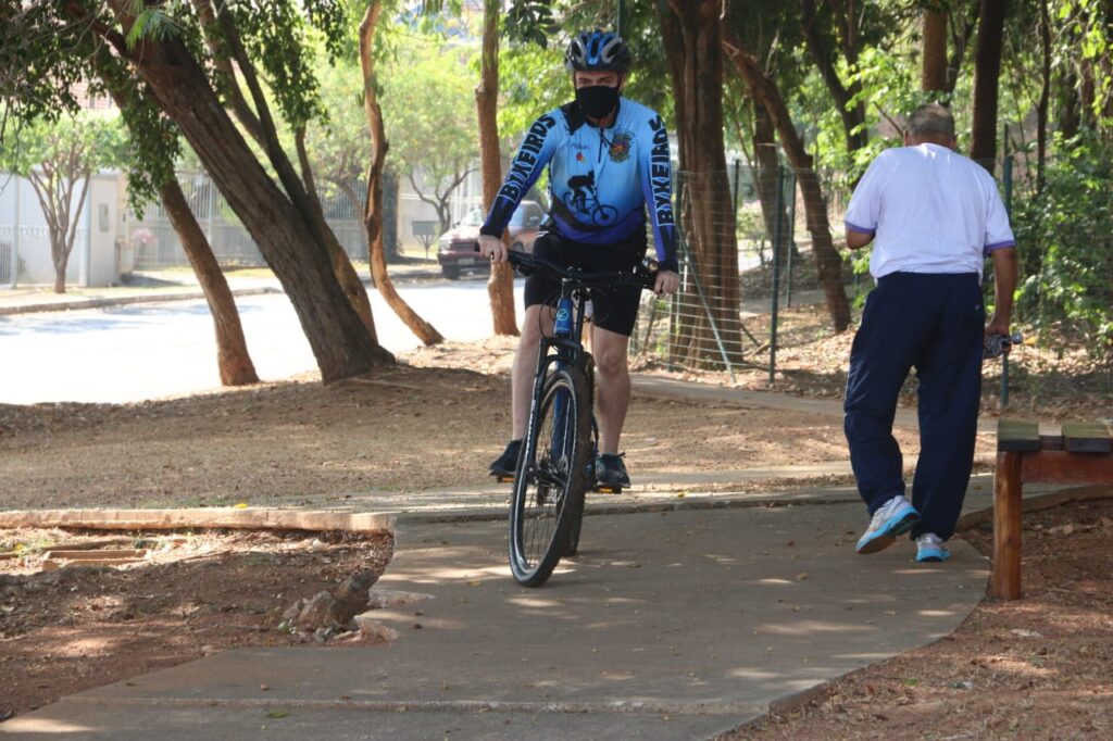 Pistas de caminhada devem ser exclusivas para pedestres