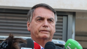 Jair Bolsonaro diz que ‘cassar um ministro não é bom’