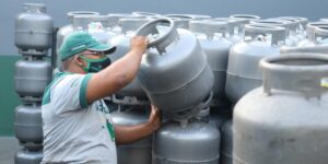 Gás de cozinha pode chegar aos R$ 125 em Goiás