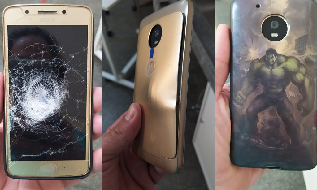 Homem sobrevive após bala atingir celular com capa do "Hulk"