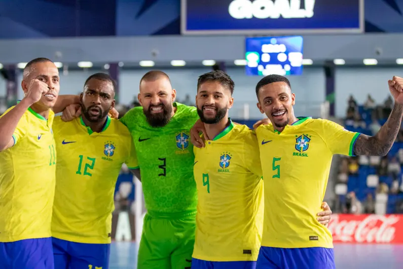 Selecao Brasileira de futsal 3 1920x1280 1