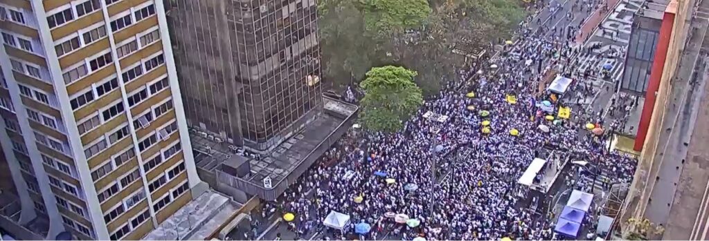 Manifestantes vão as ruas em diversas capitais do País contra o presidente Jair Bolsonaro