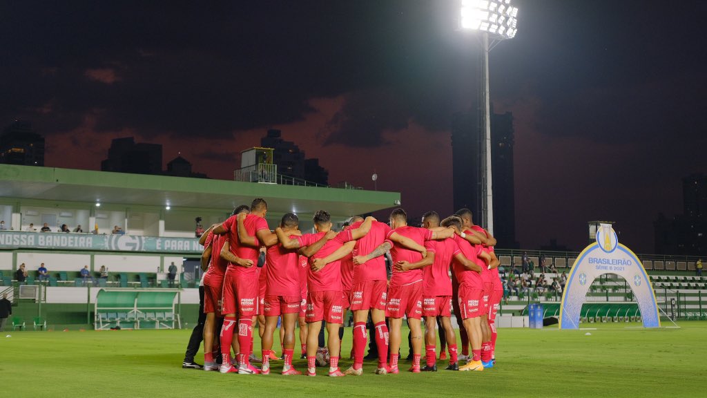 Após vencer clássico