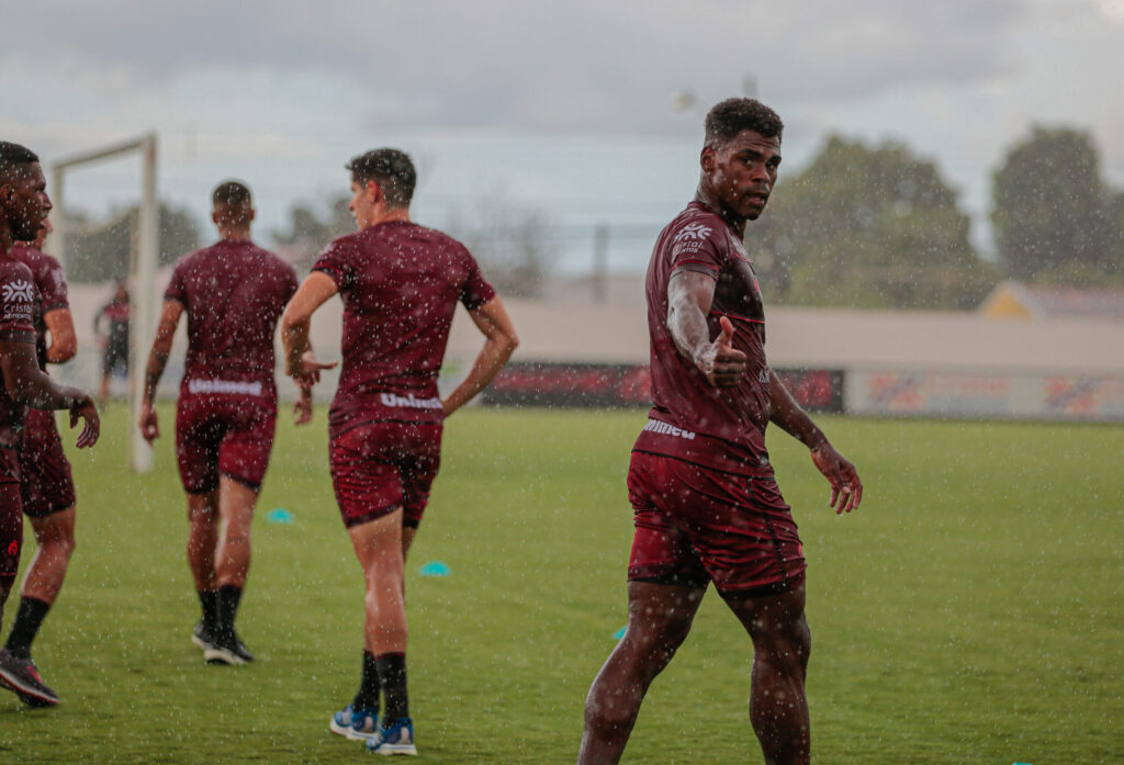 Wanderson enxerga saída de zagueiros do Atlético como valorização do bom desempenho defensivo em 2021