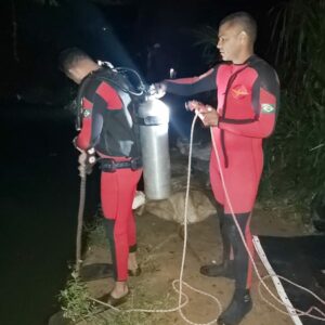 Bombeiros encontram corpo de criança que se afogou em lago do Jardim Itaipu