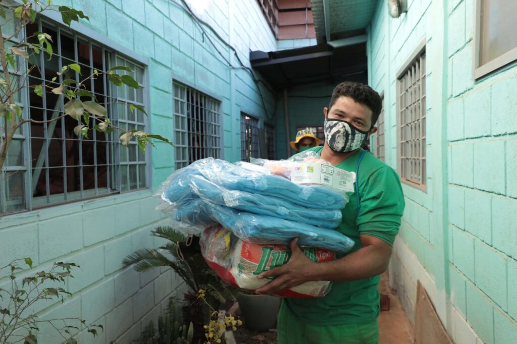 OVG entrega cobertores para famílias em vulnerabilidade social de Goiânia