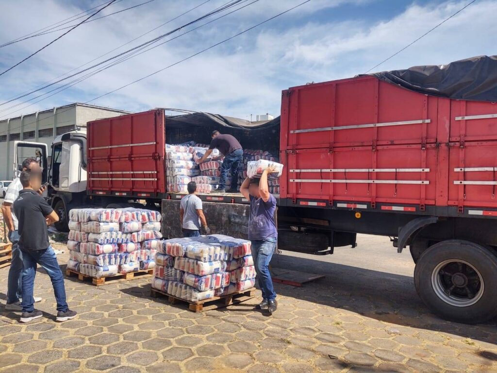 Polícia Civil recupera carga de 25 toneladas de arroz proveniente de furto e estelionato